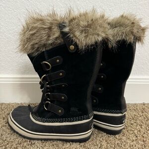 Sorel Faux Fur Boots (Size 7.5)